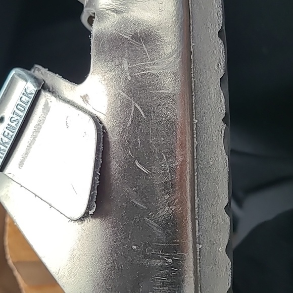 Birkenstock Arizona Metallic Leather Sandals. Size 41 - Picture 8 of 8